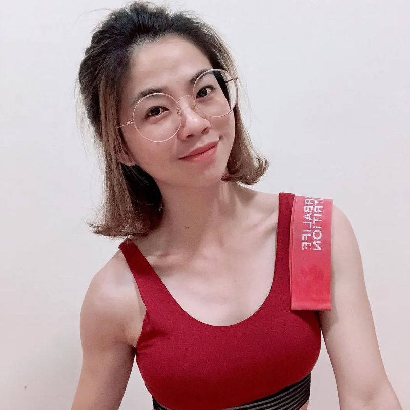 CC243（186张图+13个视频）台湾美女生活照，爱健身有蜜桃臀，身材性感火辣，娇小，视频带自拍
